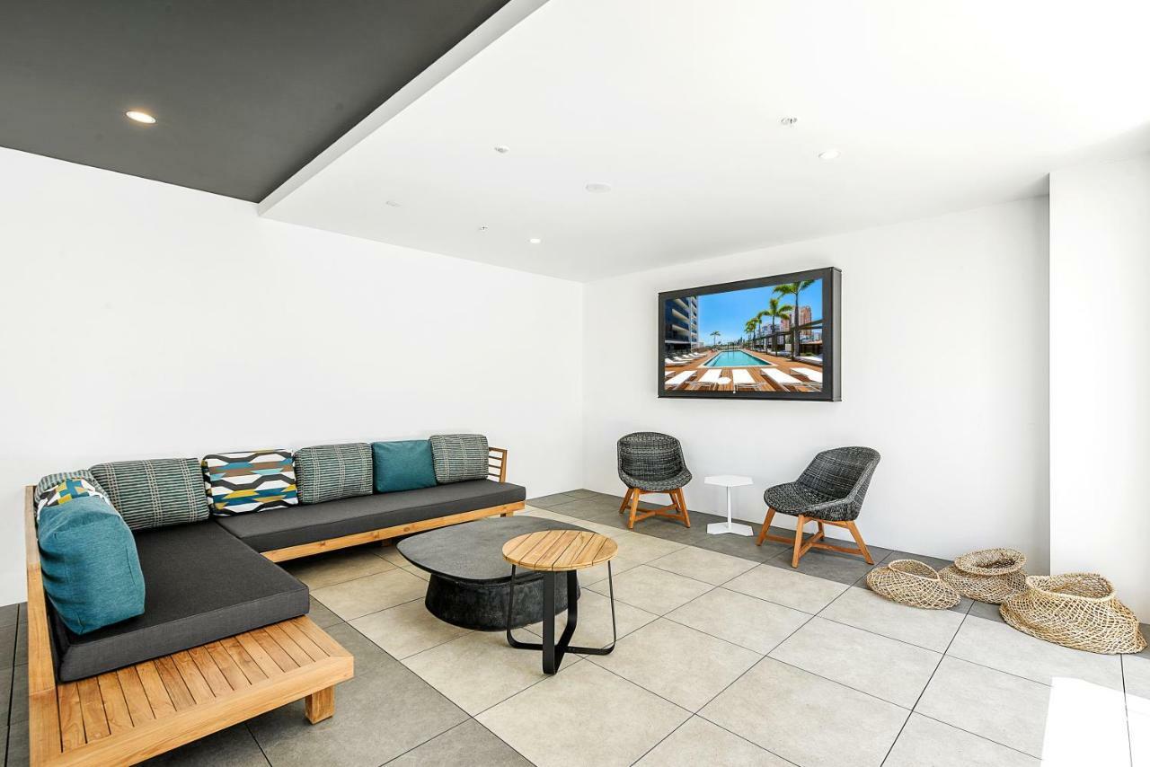 Qube Broadbeach Gold Coast Exterior foto